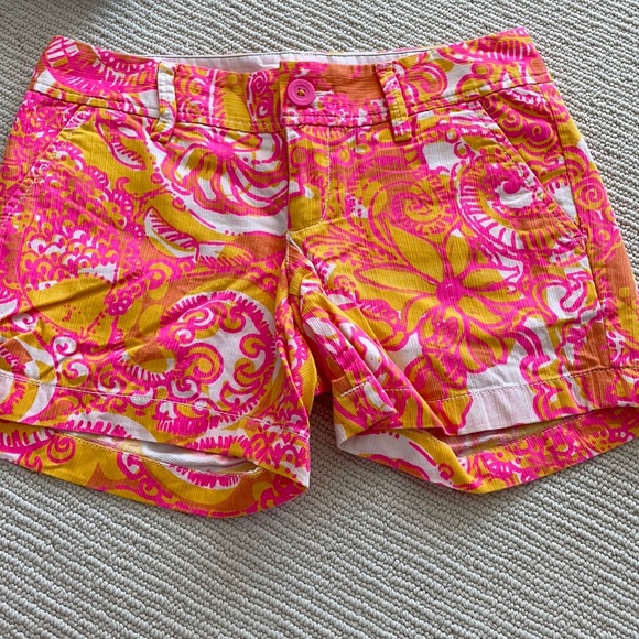 Lilly Pulitzer Callahan Shorts size 00 - Picture 1 of 3